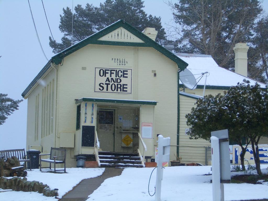 Rainbow Pines Tourist Caravan Park Adaminaby Ngoại thất bức ảnh