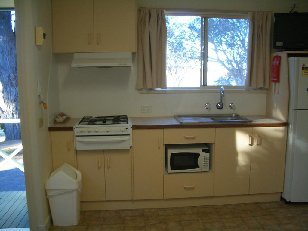 Rainbow Pines Tourist Caravan Park Adaminaby Ngoại thất bức ảnh